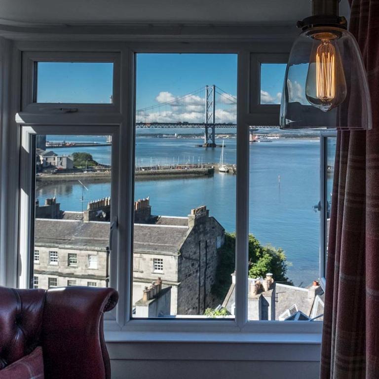 Forth Reflections Self Catering South Queensferry Buitenkant foto